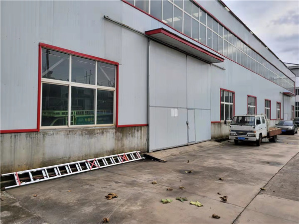 廠(chang)房一角(jiǎo)