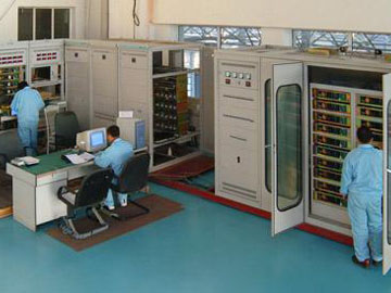 鋼材(cai)理化試(shì)驗二